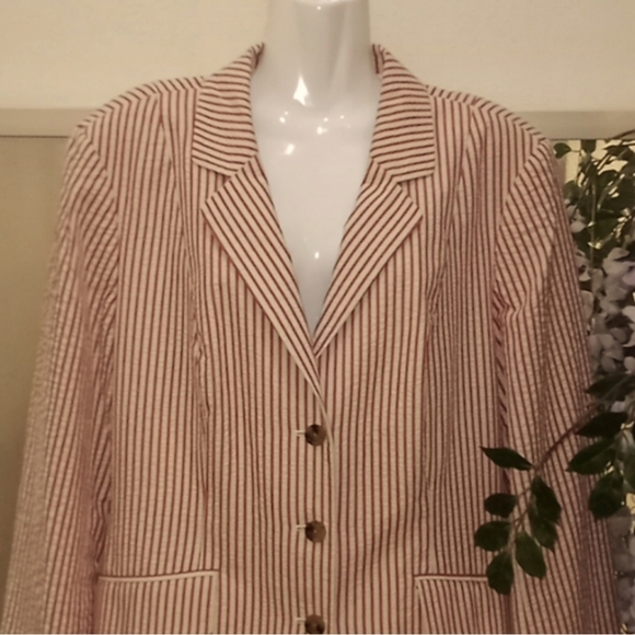 J Peterman Suit Seersucker Blazer & Pants - Picture 2 of 10